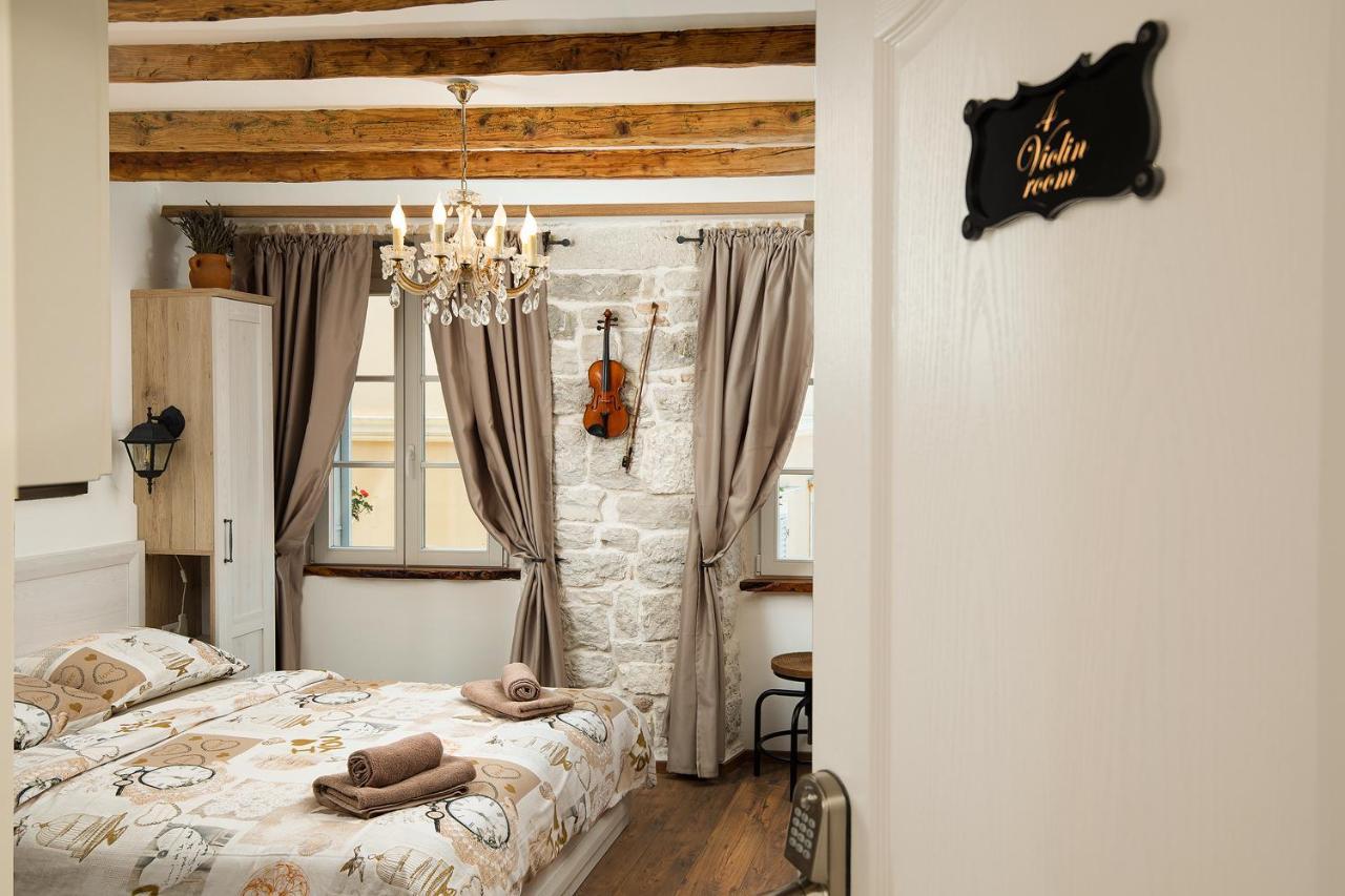 Domus Maximus Apartment พูลา ภายนอก รูปภาพ
